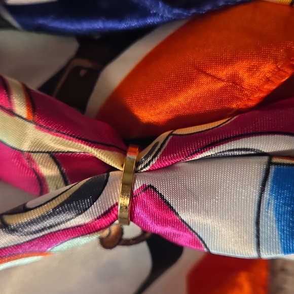 6 Silk Scarf Collection - Multicolor - Picture 2 of 7